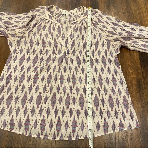 Joie 100% silk patterned blouse v neck 3/4 sleeve top size XXS flowy shirt - Picture 14 of 15